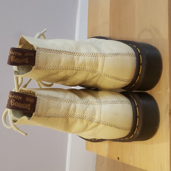 Light yellow Pascal Dr Martens 💛 soft leather boots sz 6 ladies - Picture 6 of 13